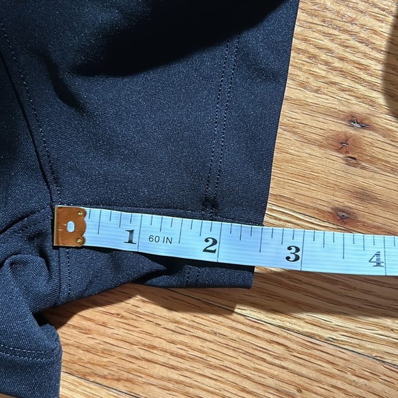 Lululemon on the fly shorts - Picture 5 of 5